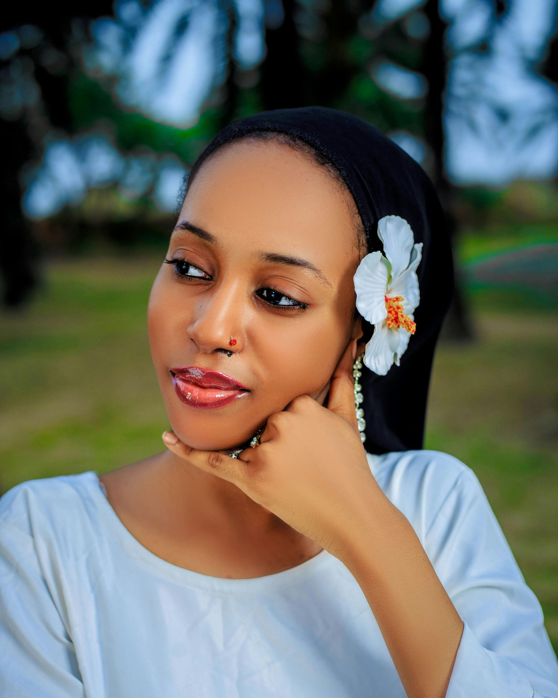 Natural Anti-Aging: Herbs and Treatments for Radiant Skin