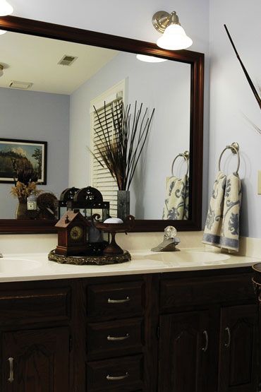 Bordered Mirror