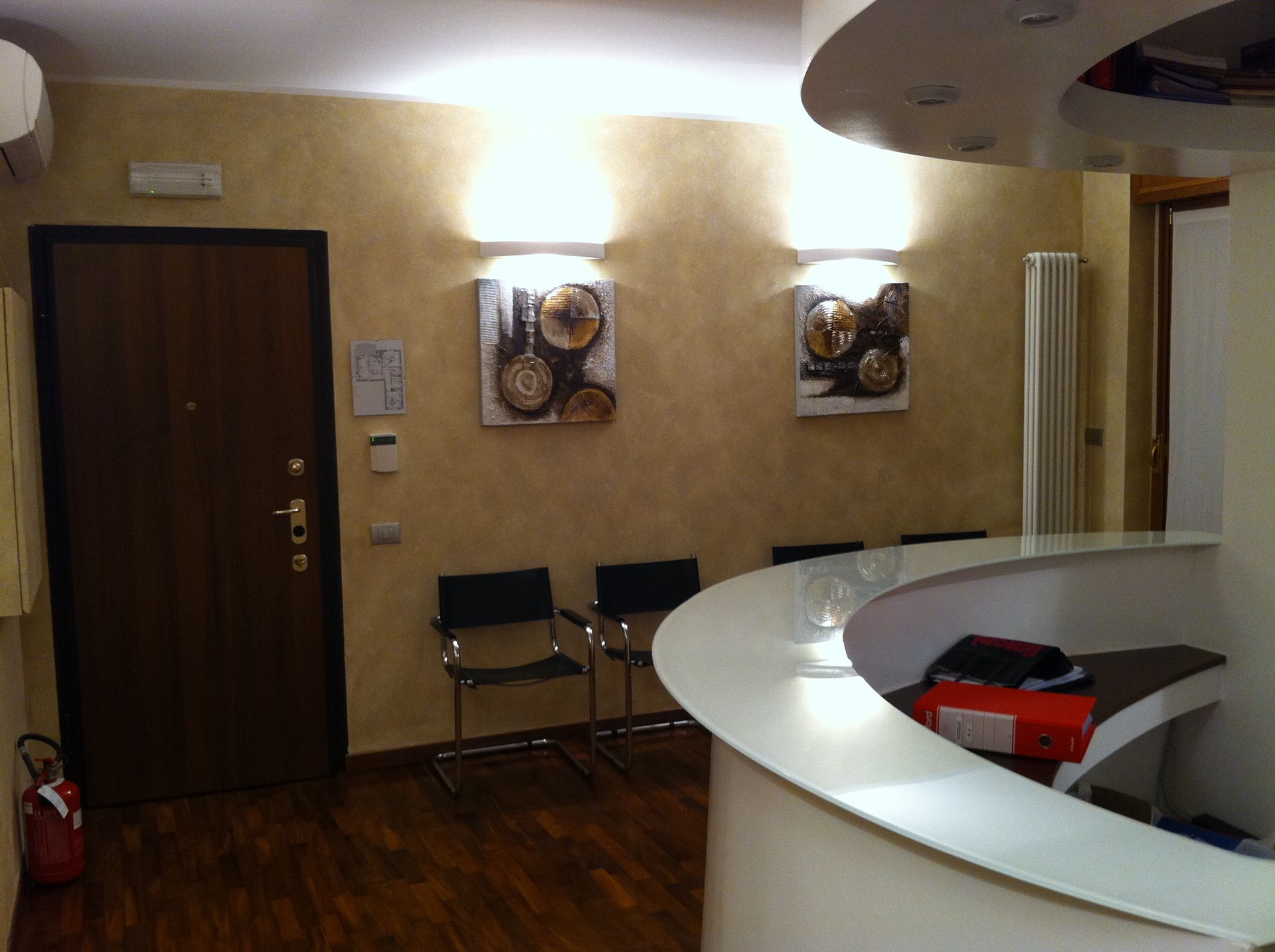 ingresso e sala d'attesa