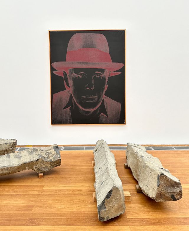 アート・デザイン・音楽 PARALLEL PROCESSES / Joseph Beuys Joseph Beuys: Parallel Processes – Enclave Review