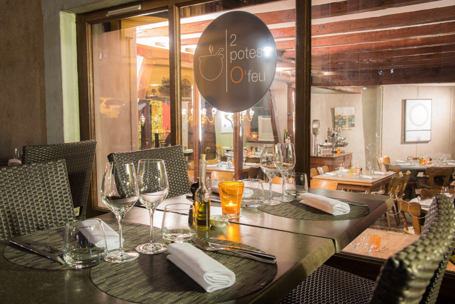 Restaurant 2 potes o Feu Chêne Bourg