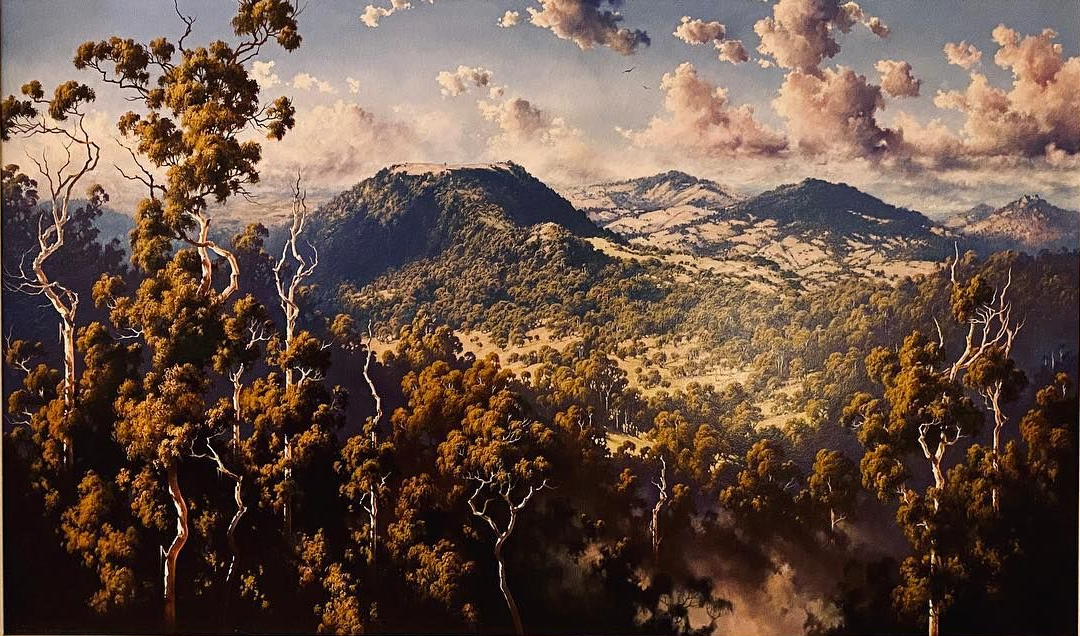 Original oil on board painting of Tabletop Mountain in Toowoomba by Olga Garner‑Morris