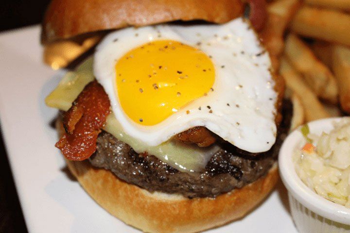 Green's Irish Pub- Breakfast Burger | 516.570.6220