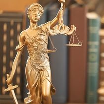 Gold Lady Justice — Susan Gross Attorney At Law in Monticello & Roscoe, NY