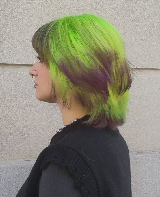 Tinta capelli verde e viola