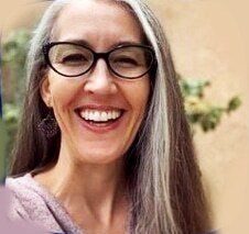 Alisa Cooper de Uribe