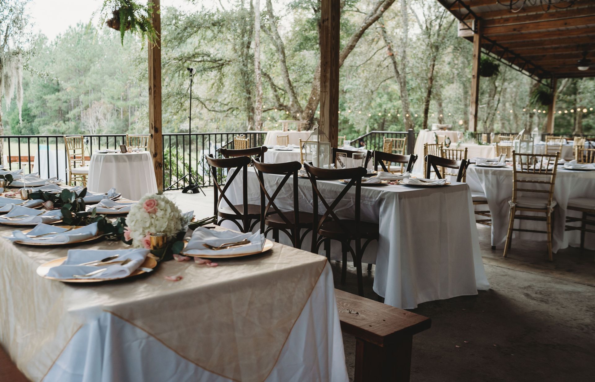 venue porch wedding reception