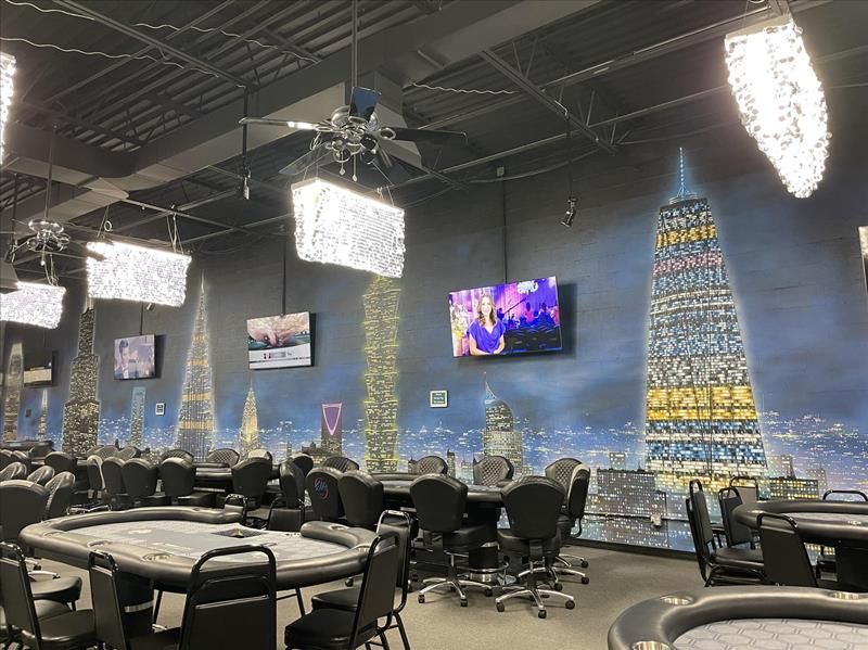 People Playing — Fort Wayne, IN — FW Casino