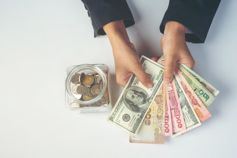 the-difference-between-salary-and-wages