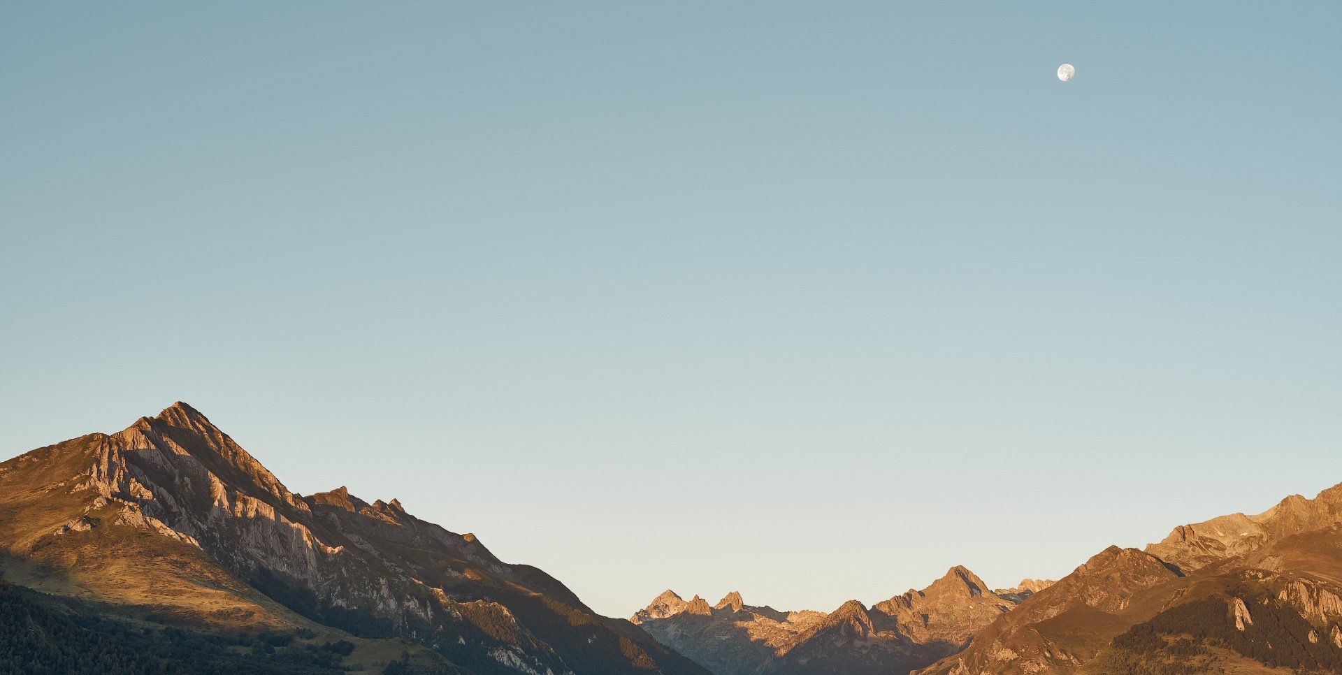 Photo pic du midi d'Arrens-Marsous - Gîte Coquelicots d'Azun