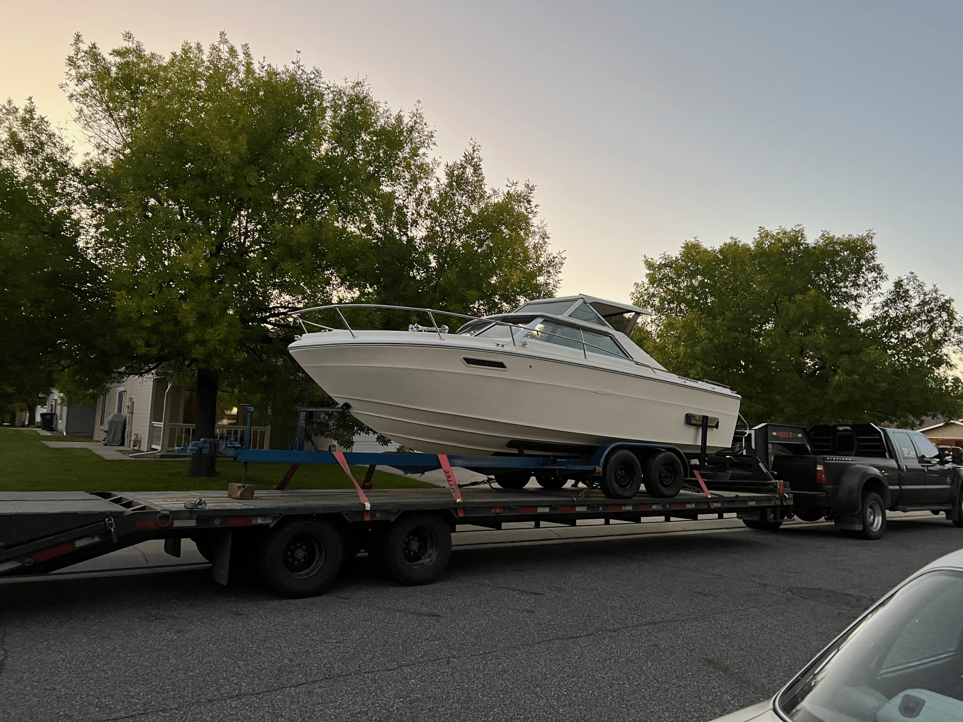 boat transportation by haul3d on flatbed trailer