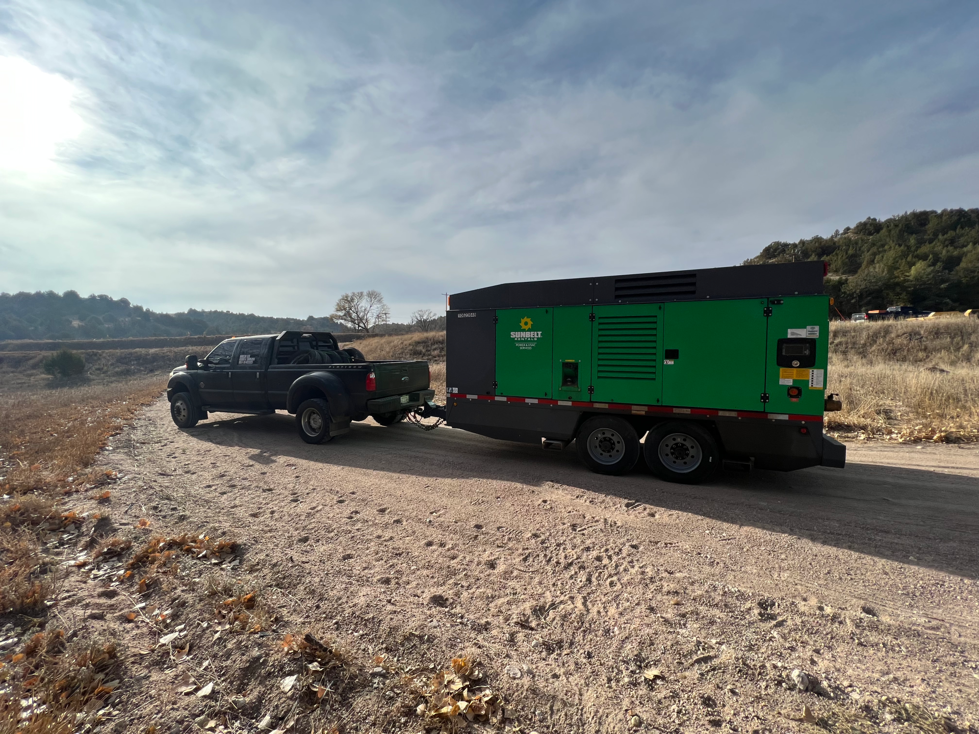 haul3d transporting green box trailer