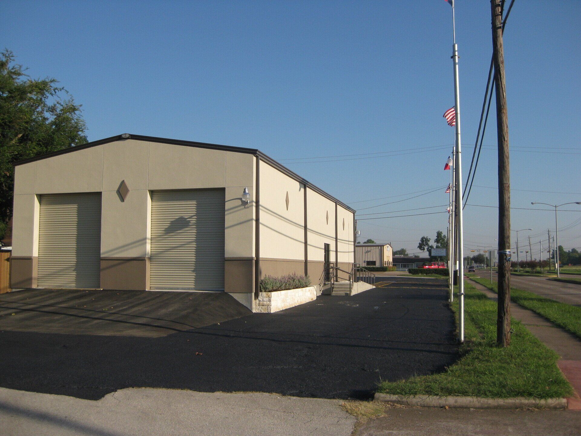 Newly finished asphalt parking lot - Deer Park, TX - DH Construction