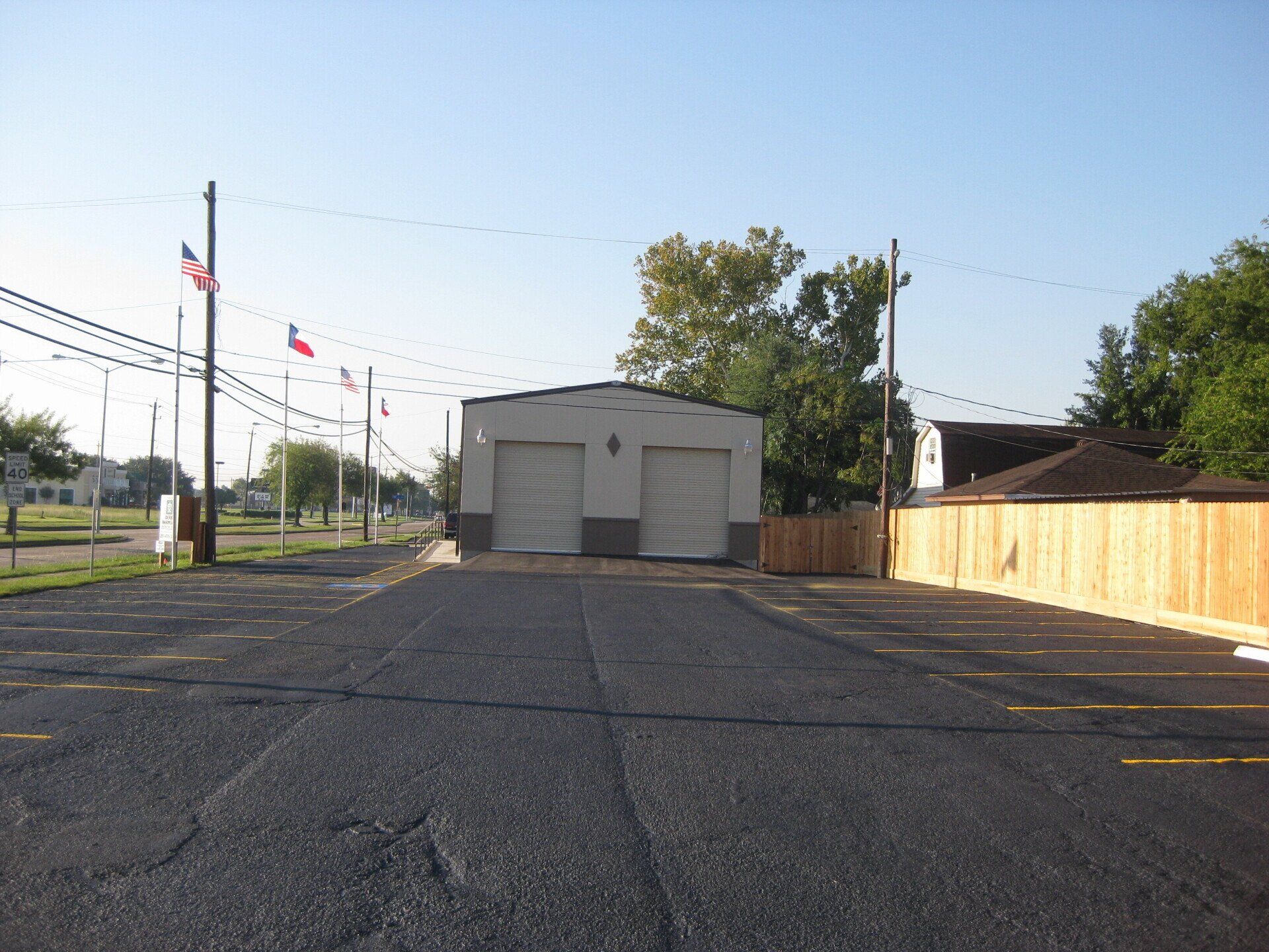 New warehouse asphalt parking area - Deer Park, TX - DH Construction