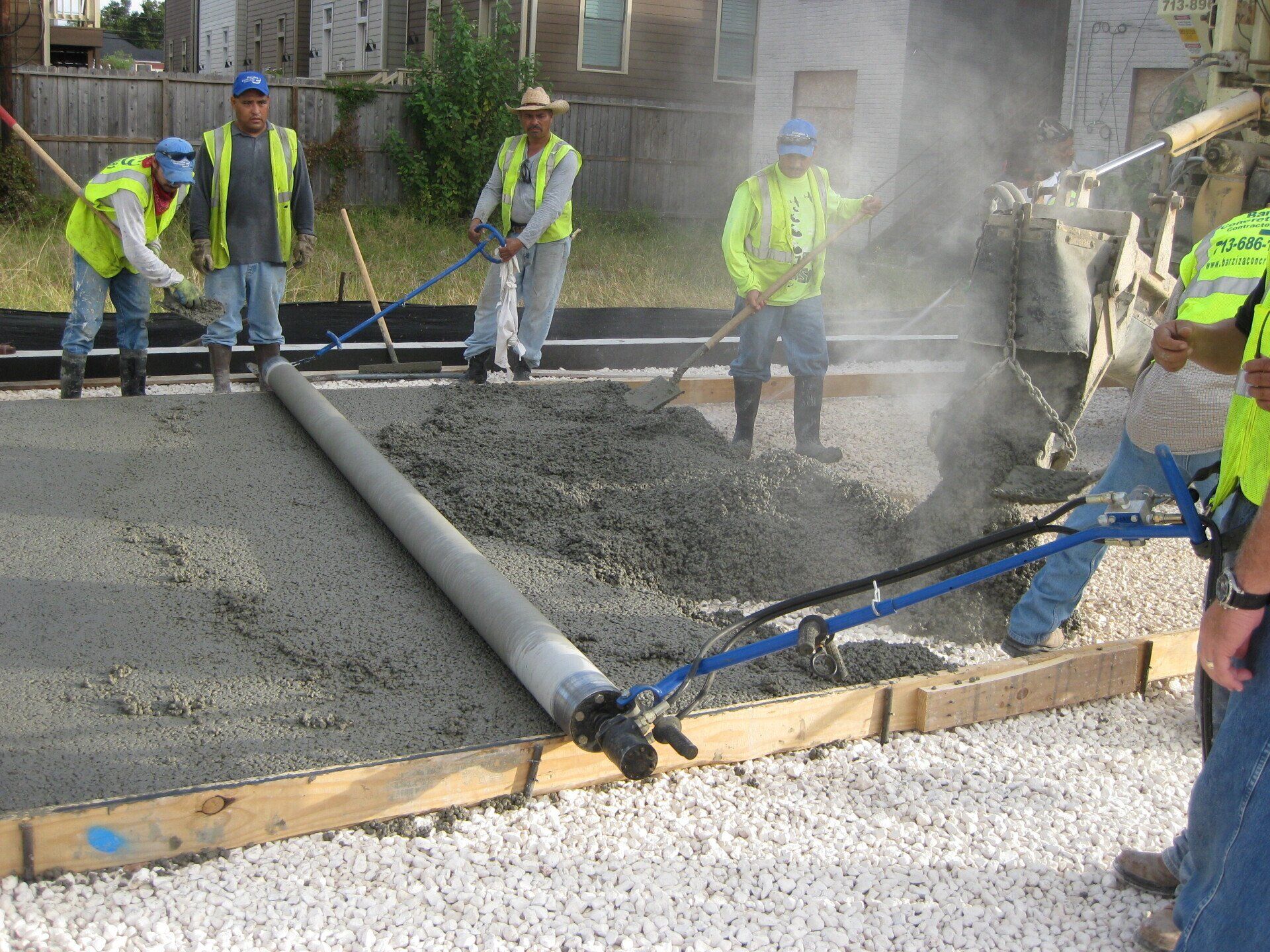 Construction workers - Deer Park, TX - DH Construction