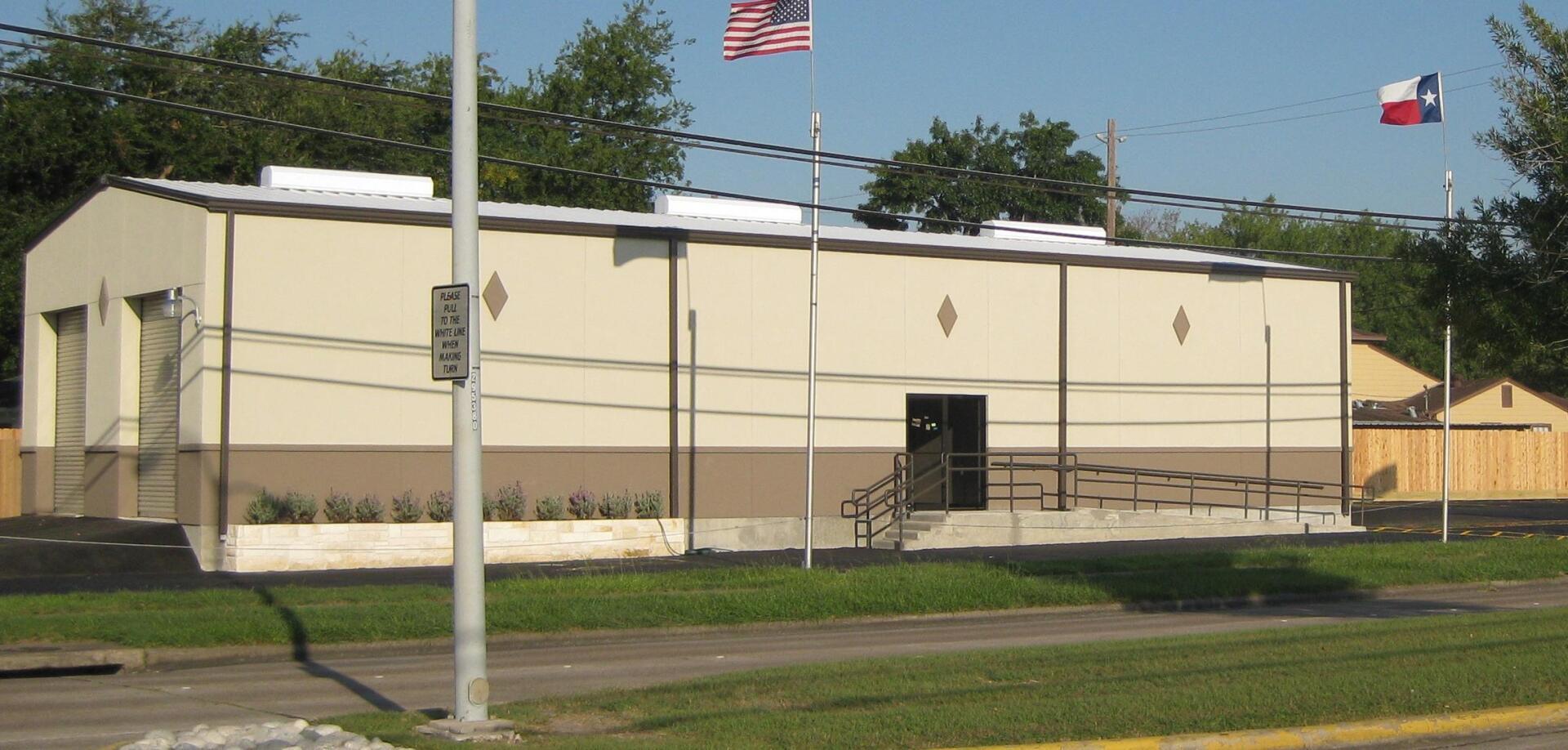 Warehouse near road - Deer Park, TX - DH Construction