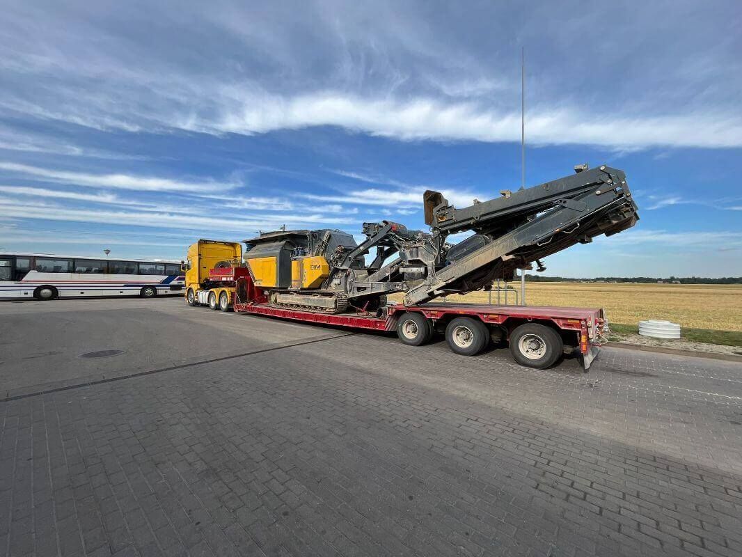 GOLDHOFER- TREILERI | Starptautiskie kravu pārvadājumi un loģistika | SIA DLL-Transports