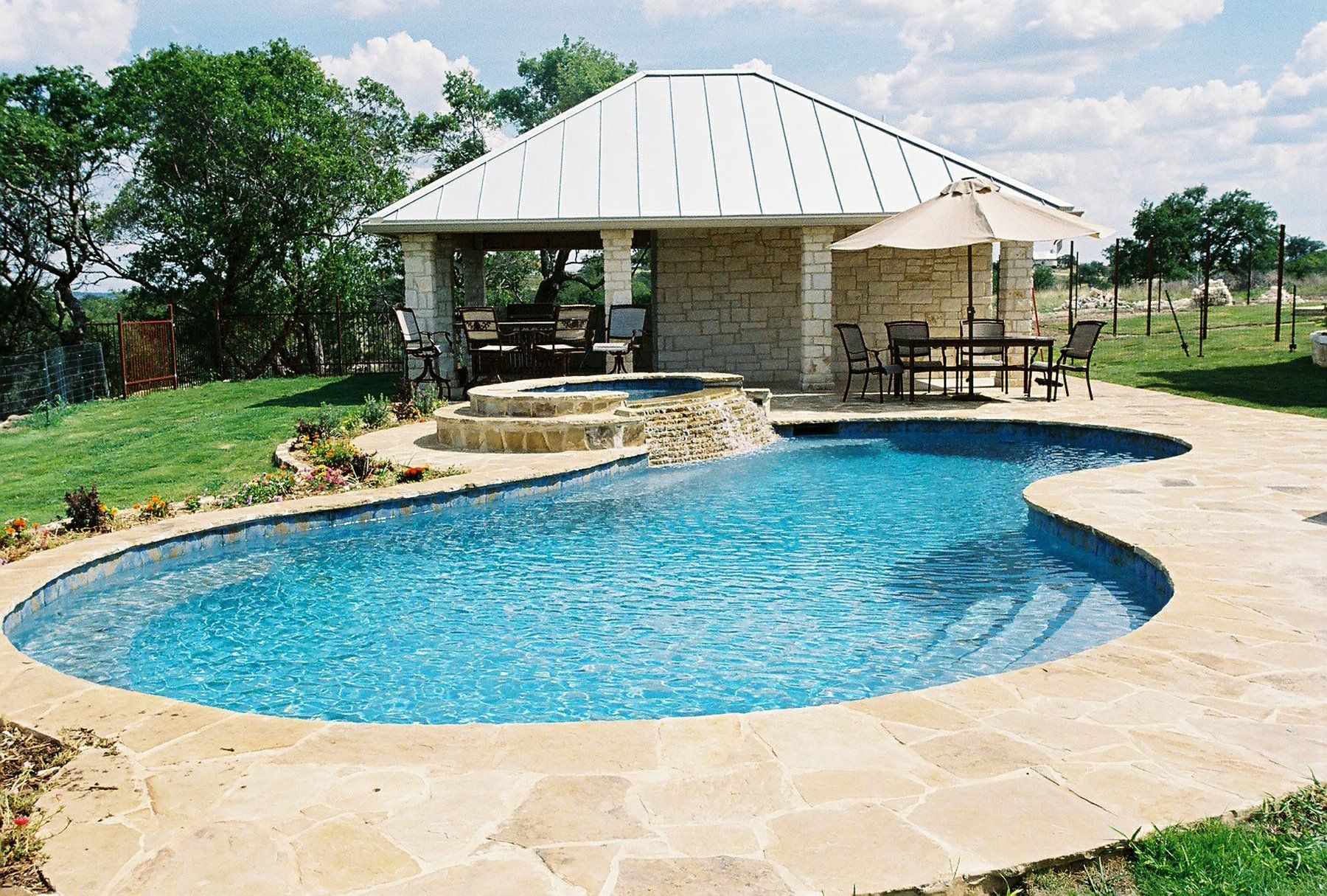 Custom Pools San Antonio, TX Texas Hill Country Pools