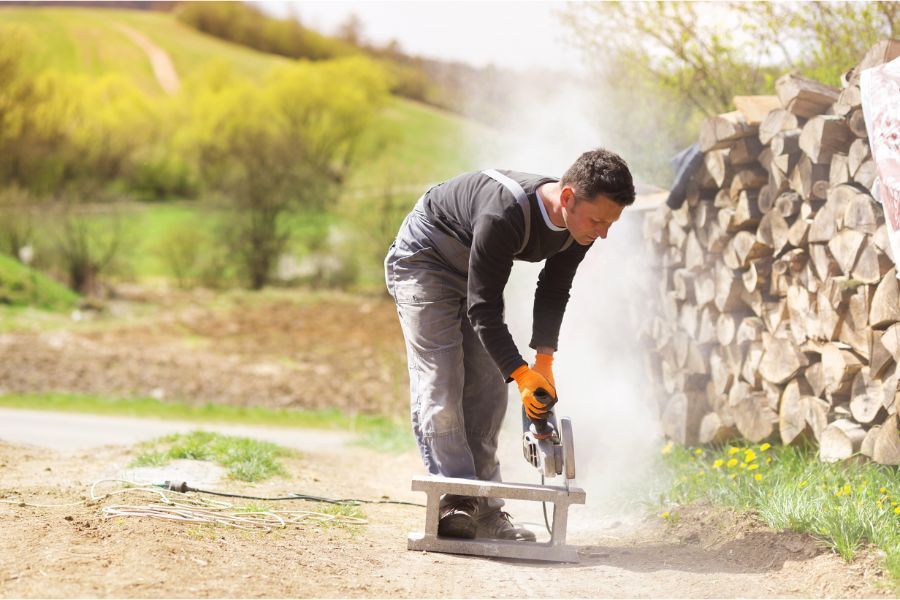 Cutting Wood