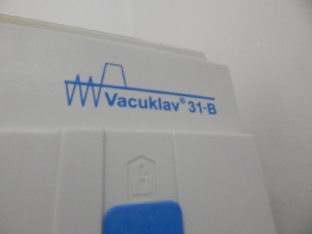 macchina per analisi studio dentistico