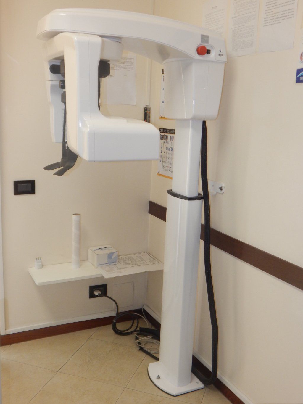 braccio telescopico dello studio dentistico