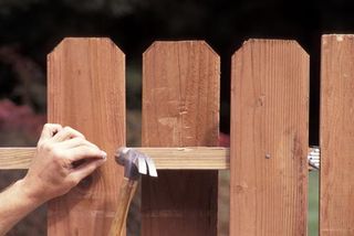 Building a Fence — fencing in Tampa, FL