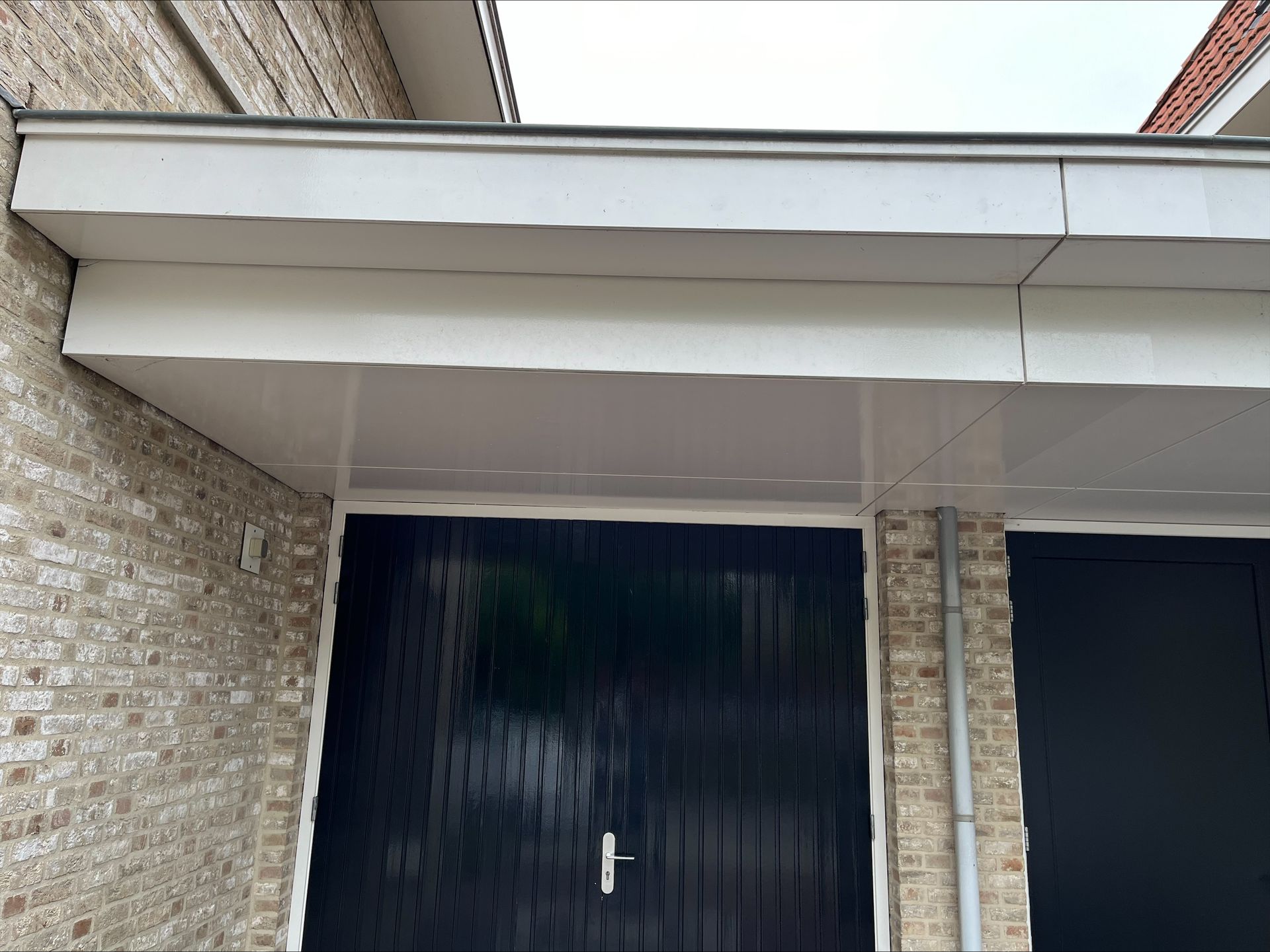 Buitenschilderwerk in middelharnis