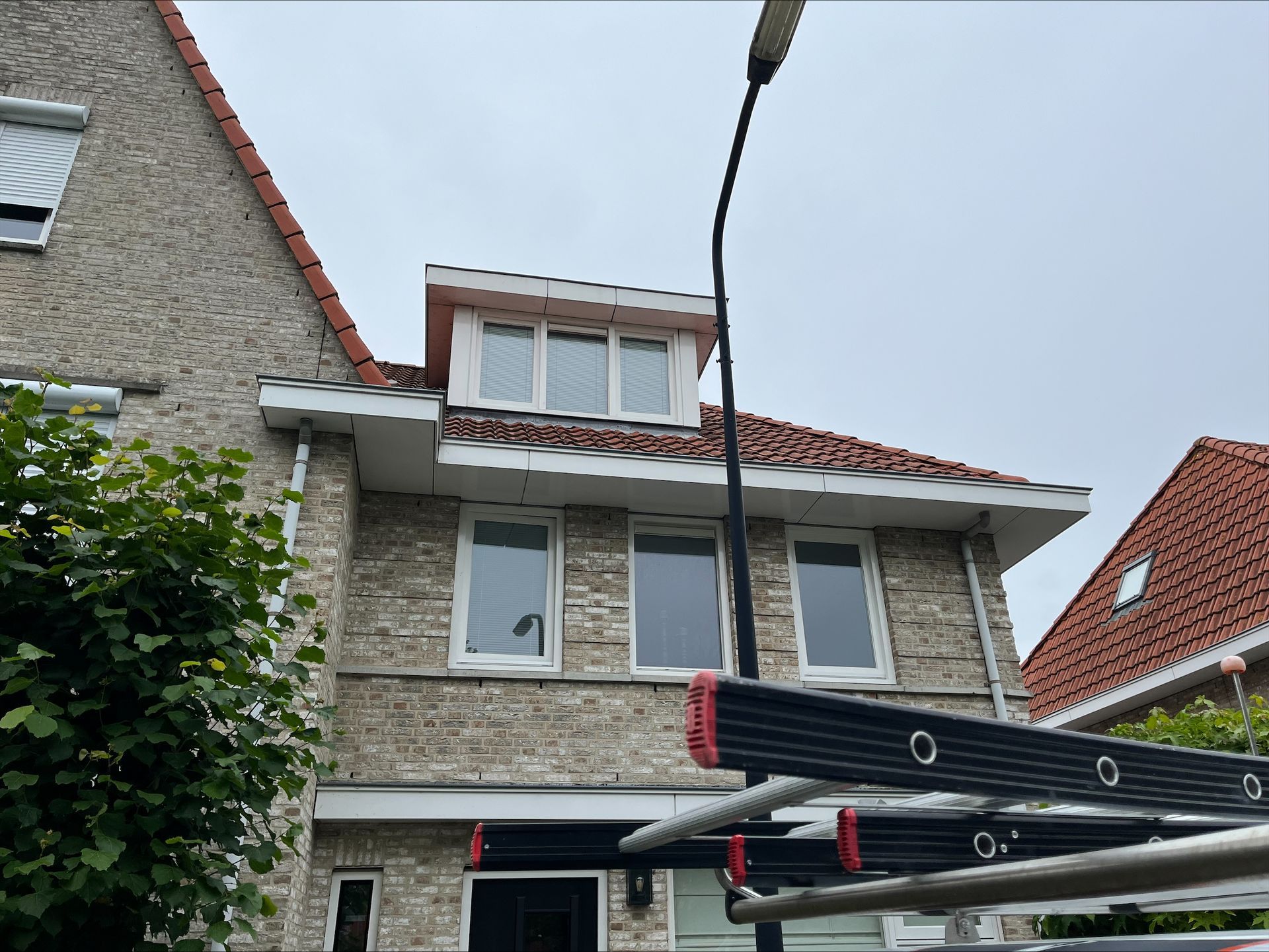 Buitenschilderwerk in middelharnis