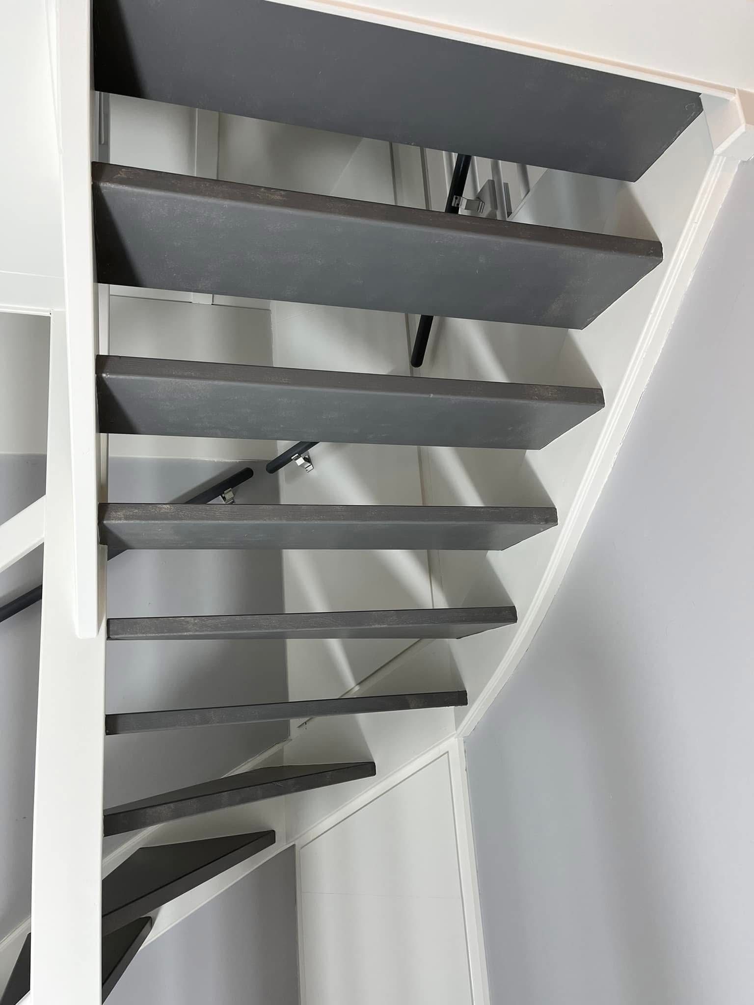 trappen schilderen in huis