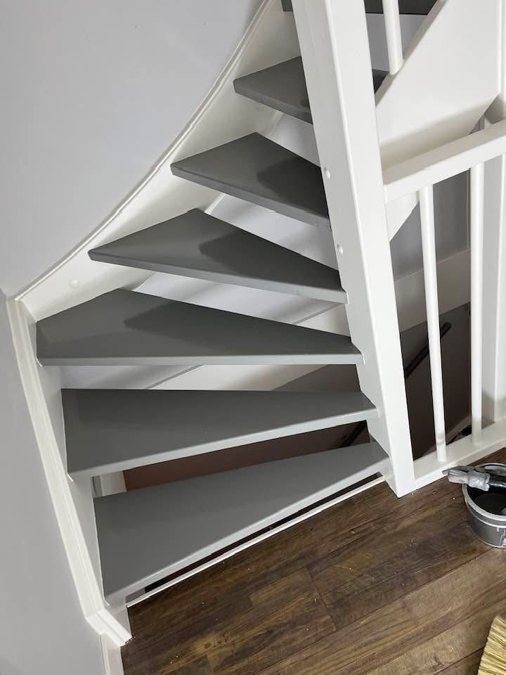 trappen schilderen in huis