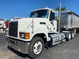 2016 Mack CHU613 Day Cab Tractor, MP8, 12.8 L , 445 HP, Eaton 10 speed, 12K Fronts, 40K rears, 210