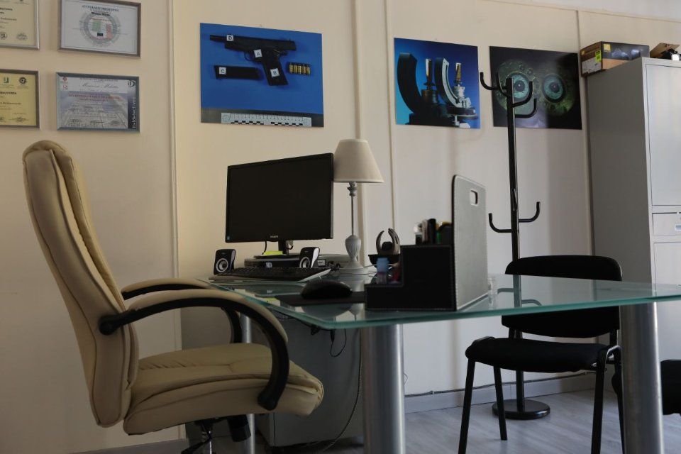 ufficio di un'agenzia investigativa