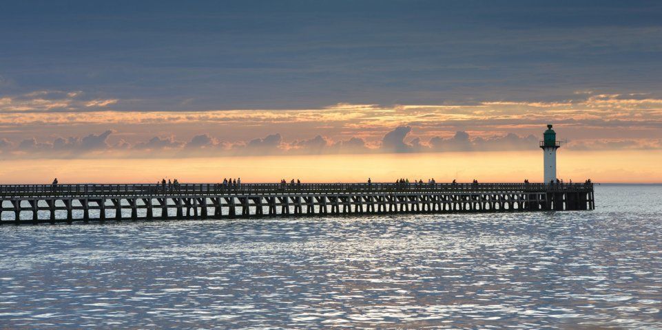 Phare à Calais sur la Côte d'Opale