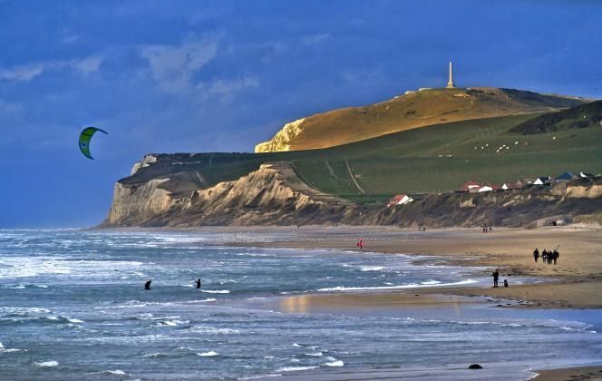 Plage et falaise sur la Côte d'Opale