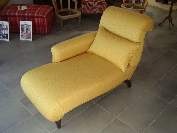 Dormeuse imbottita con fodera gialla