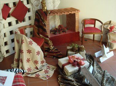 Esposizione di tessuti e accessori