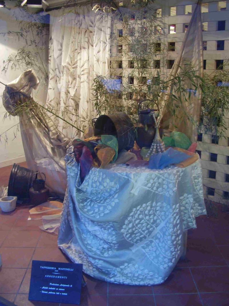 Tovaglia esposta in showroom