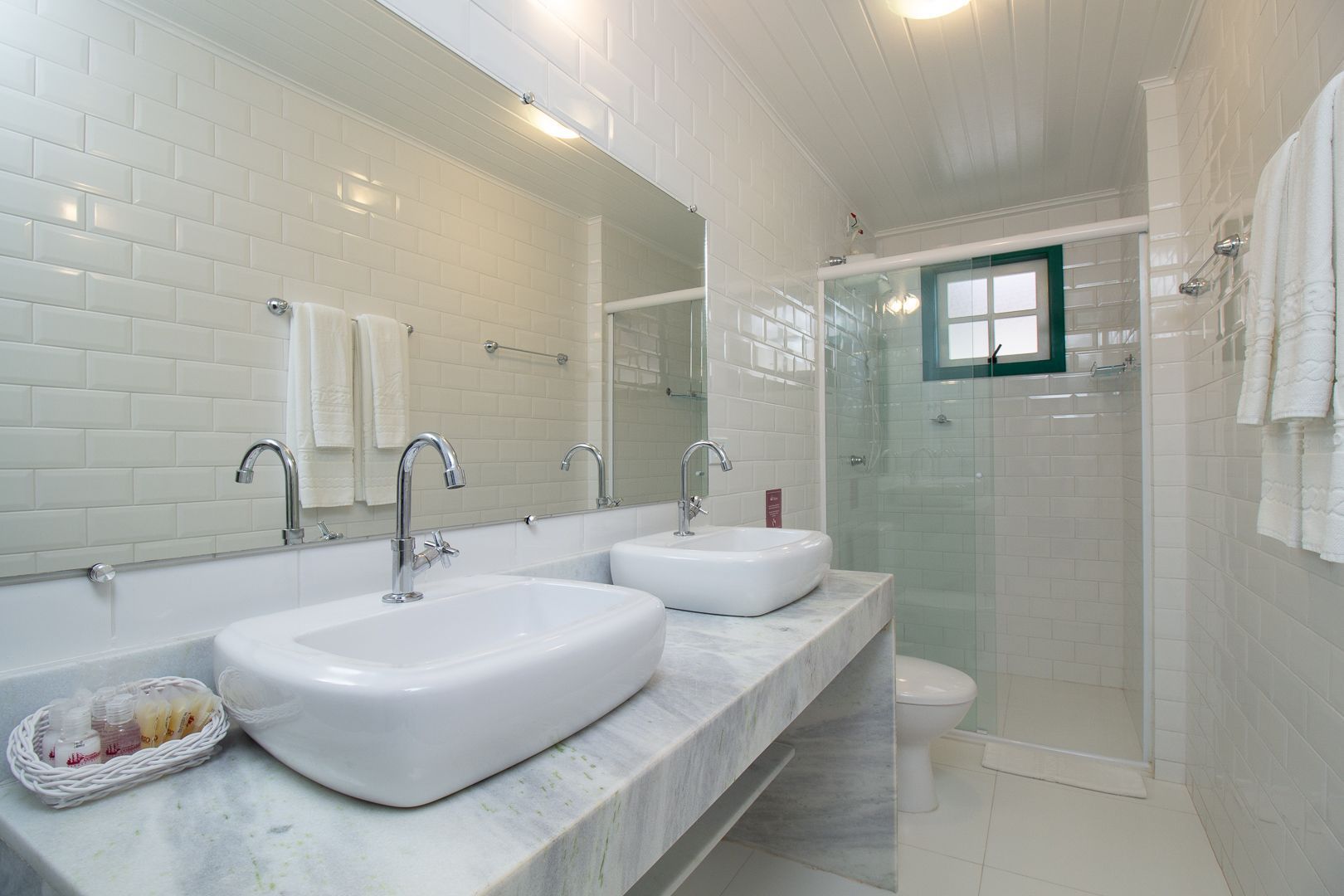 Acomodações da Pousada Corsário Paraty