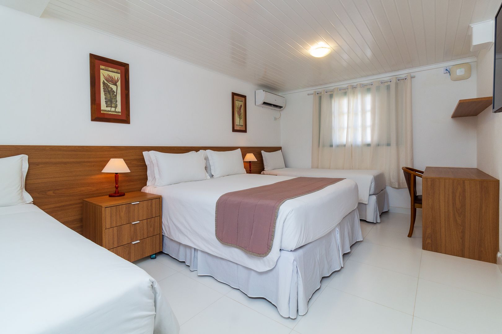 Acomodações da Pousada Corsário Paraty