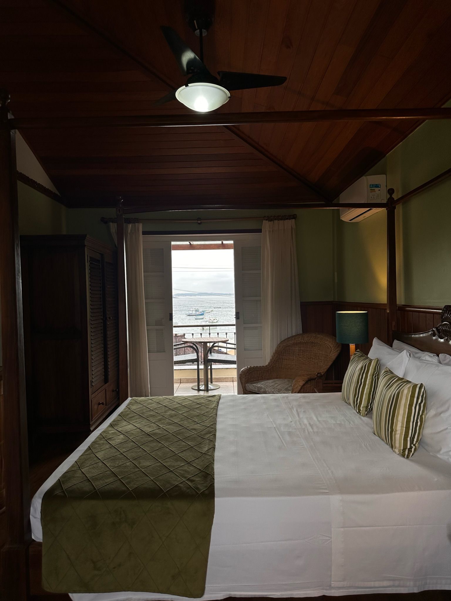 Acomodações da Pousada Corsário Búzios