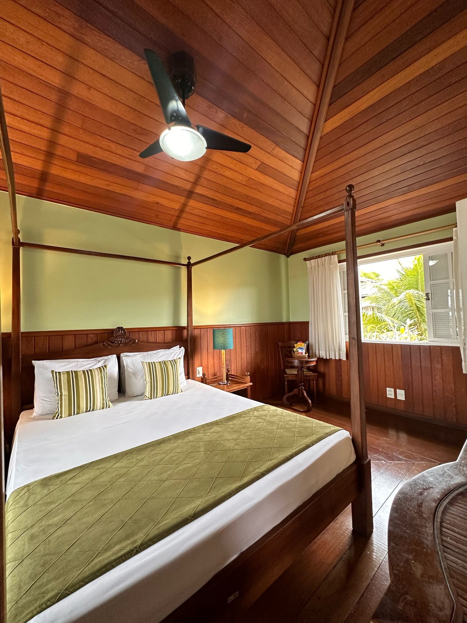 Acomodações da Pousada Corsário Búzios