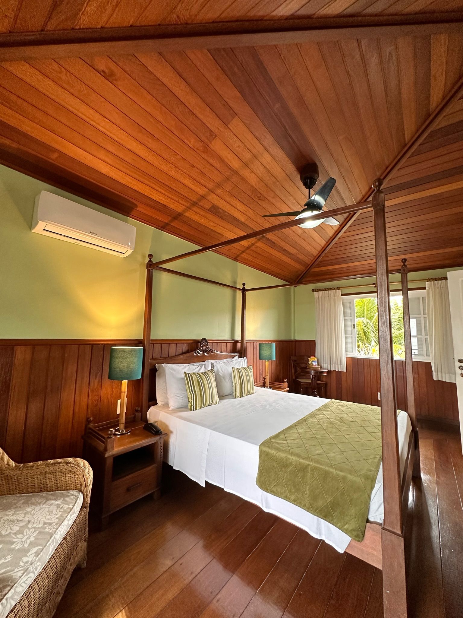 Acomodações da Pousada Corsário Búzios