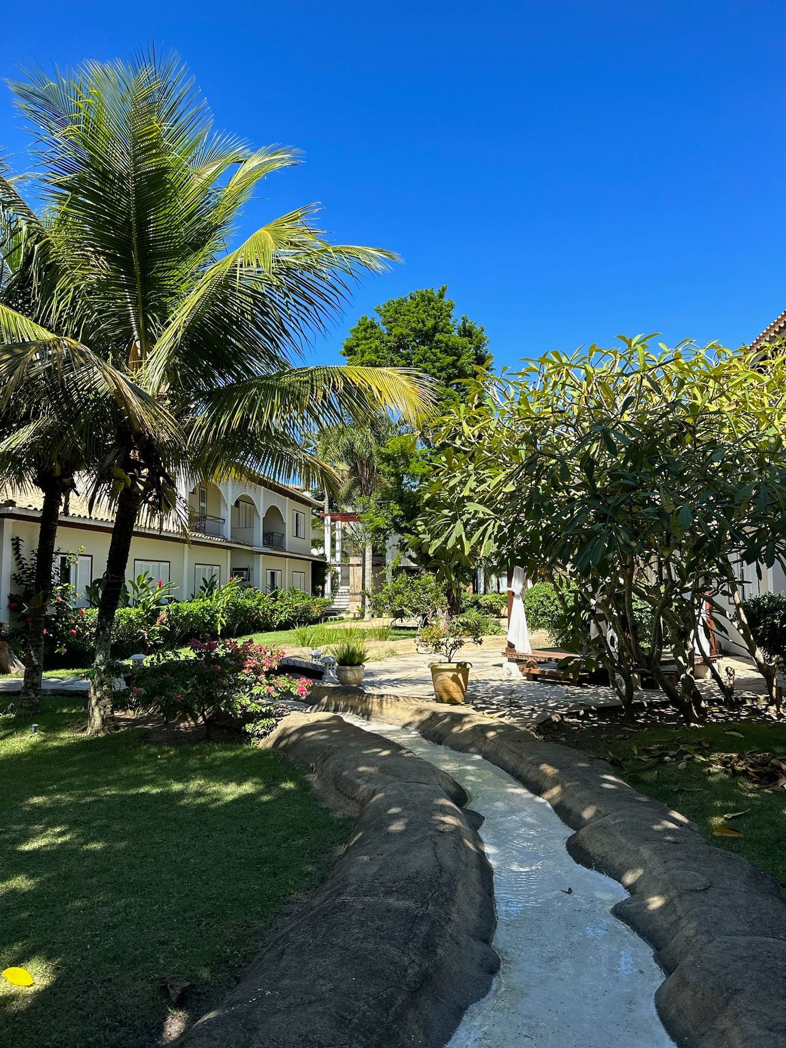 Estacionamento da Pousada Corsário Búzios