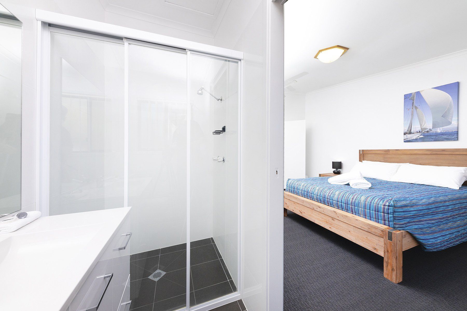 2 bedroom apartment shower near bedroom