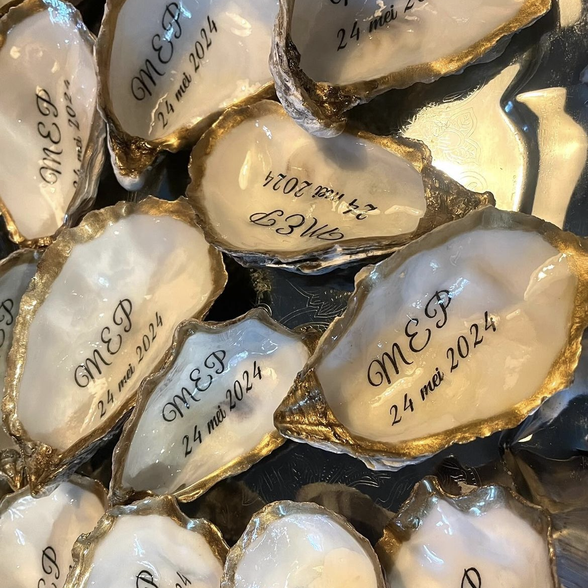 Oester
handmade
Gepersonaliseerd
Wedding
