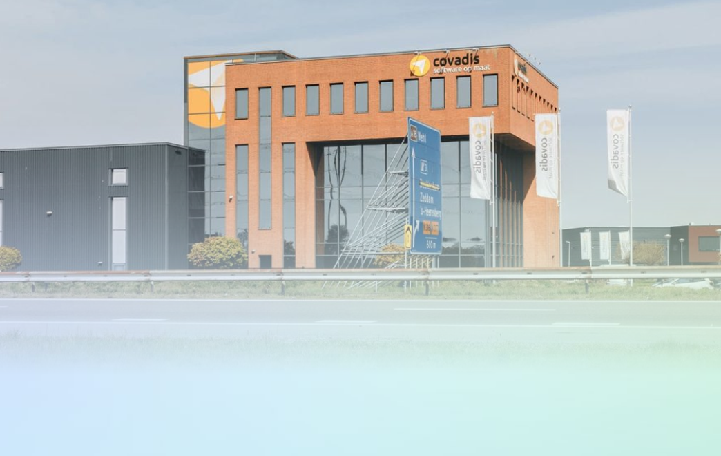 Geel vlak met ronde verdiept liggende cirkel bij tekst 1 contactpersoon