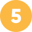 Wit cijfer 5 in een gele cirkel.
