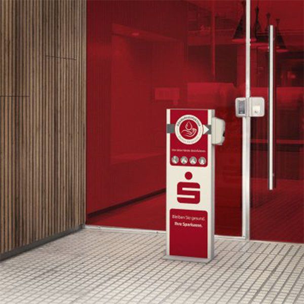 colonne de désinfection rouge entrée magasin