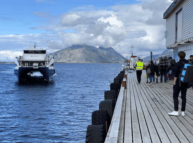 Reisen til Helnessund