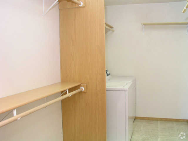 Deerbrook Apartment Gallery